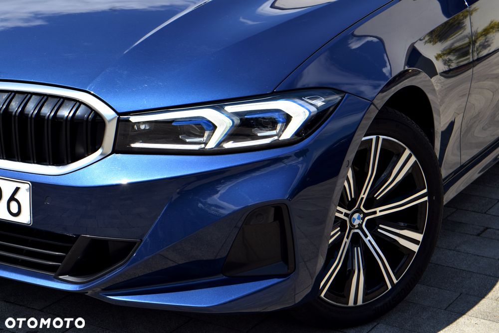 BMW Seria 3 320d xDrive Luxury Line sport - 12