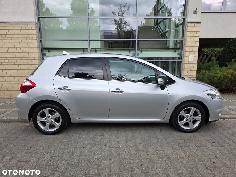 Toyota Auris - 8