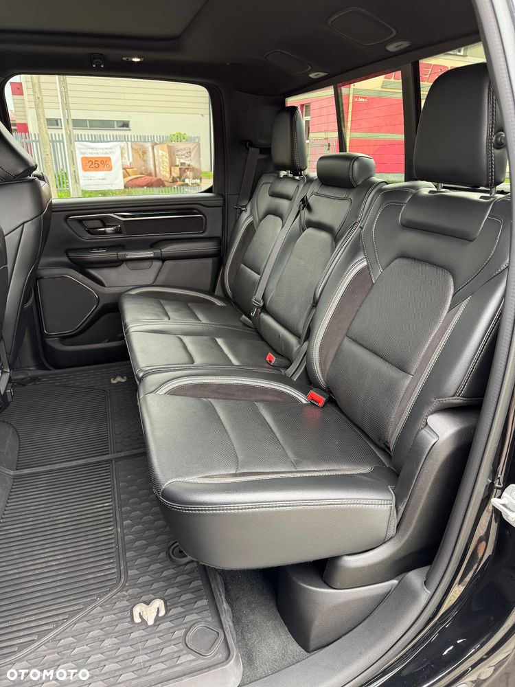 Dodge RAM 5.7 4x4 - 18