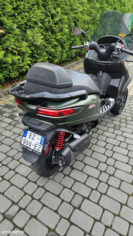 Piaggio MP-3 - 4