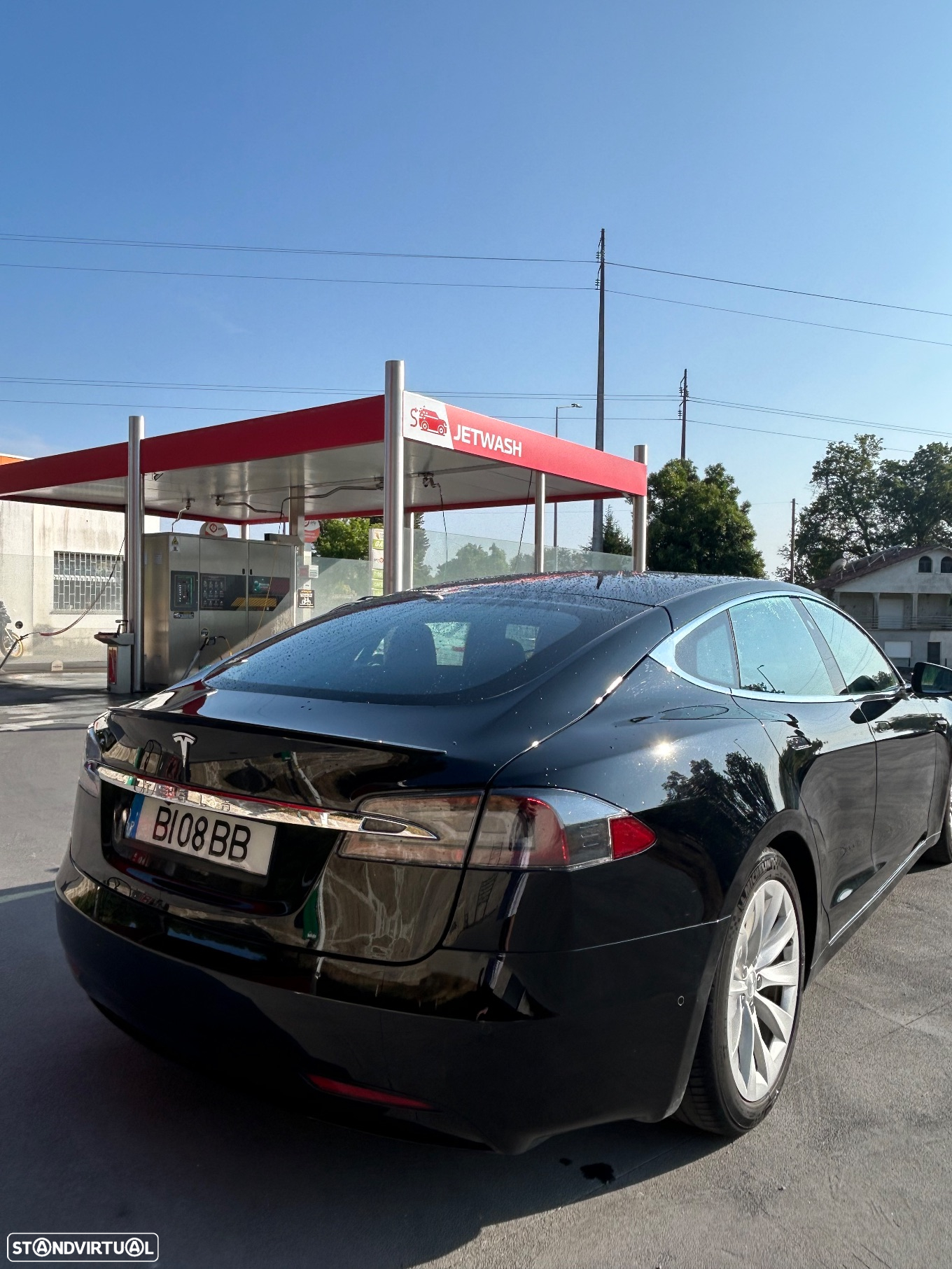 Tesla Model S - 3