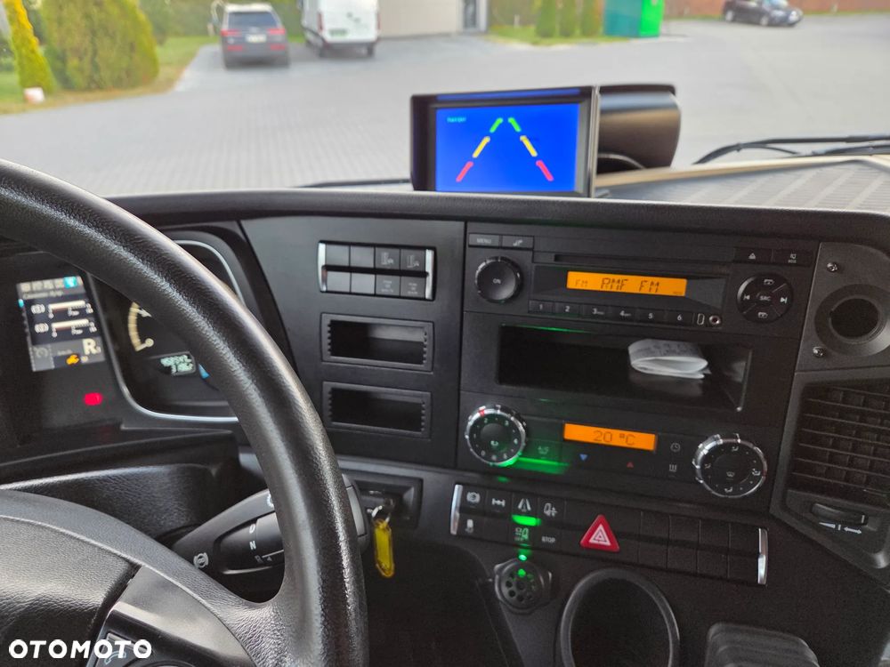Mercedes-Benz Actros - 13