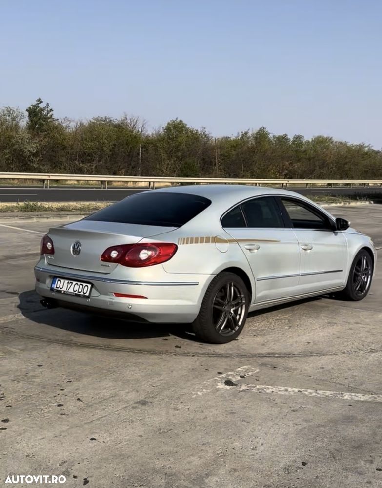 Volkswagen Passat CC - 2