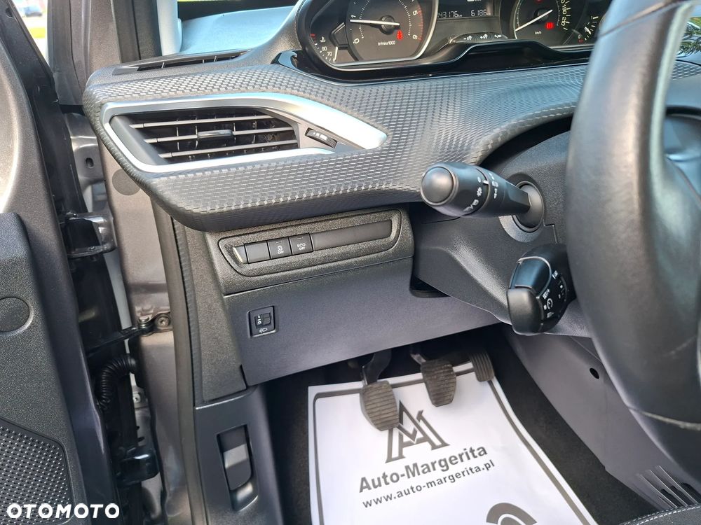 Peugeot 2008 1.6 BlueHDi Style - 27