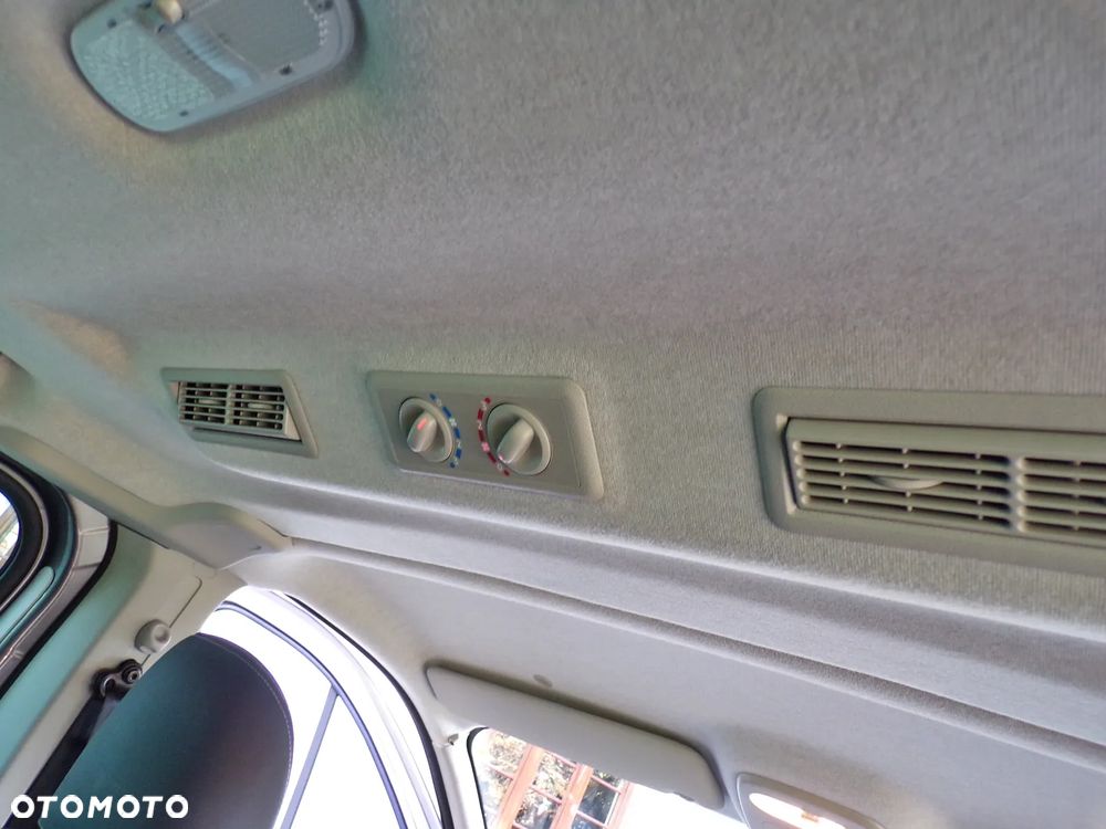 Renault Trafic Grand SpaceClass 2.0 dCi - 27