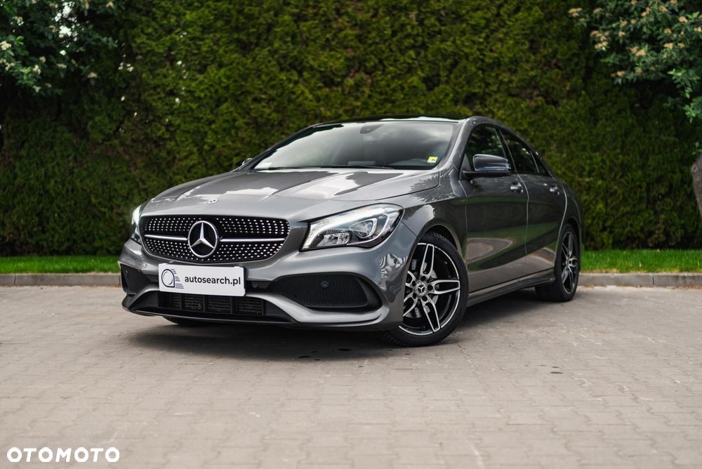 Mercedes-Benz CLA 220 4-Matic AMG Line - 4