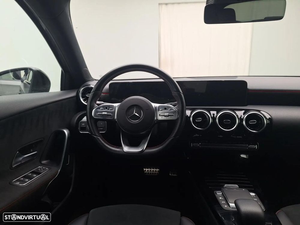 Mercedes-Benz A 250 e AMG Line - 7