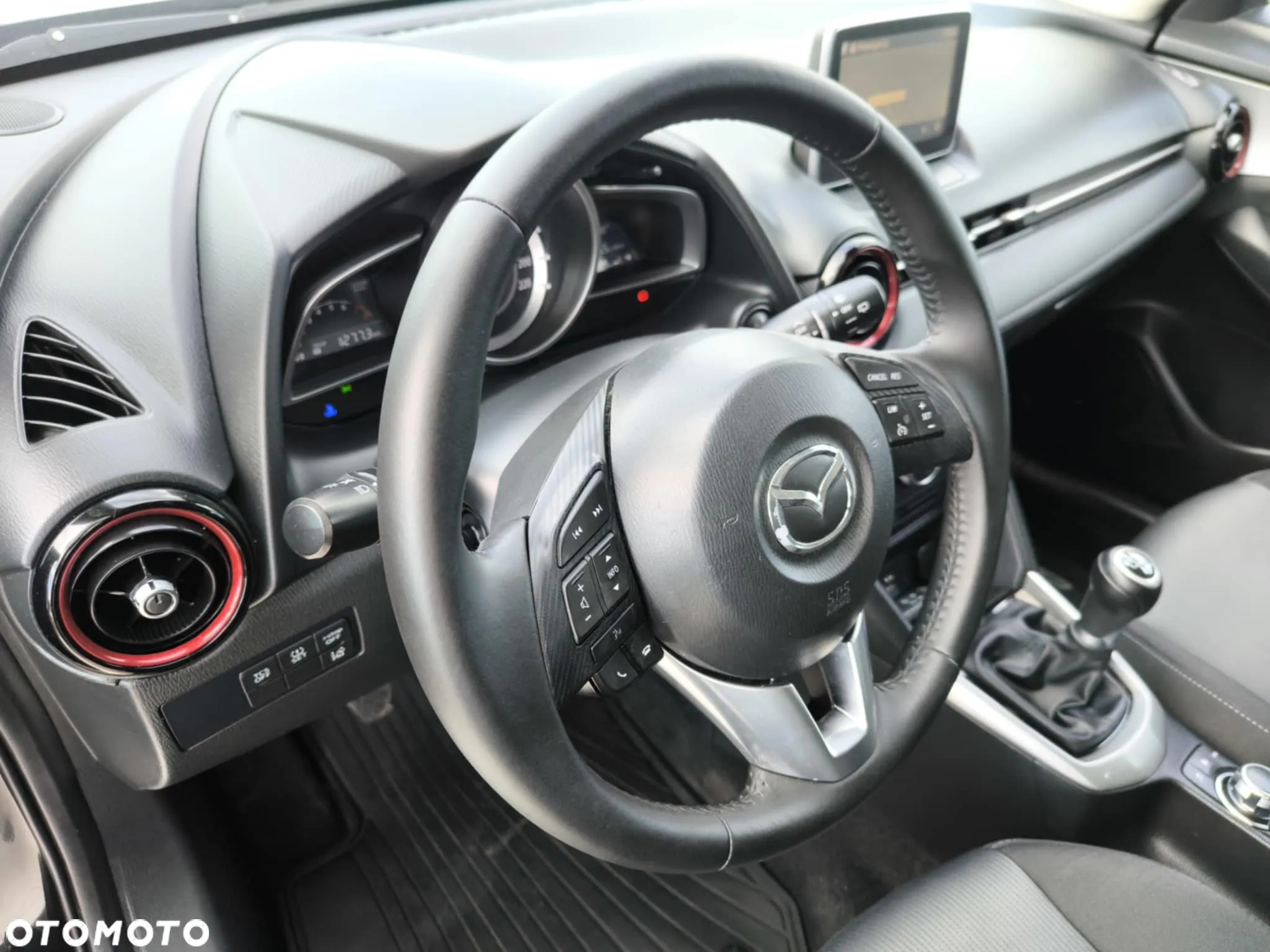 Mazda CX-3 SKYACTIV-G 120 FWD Sports-Line - 36