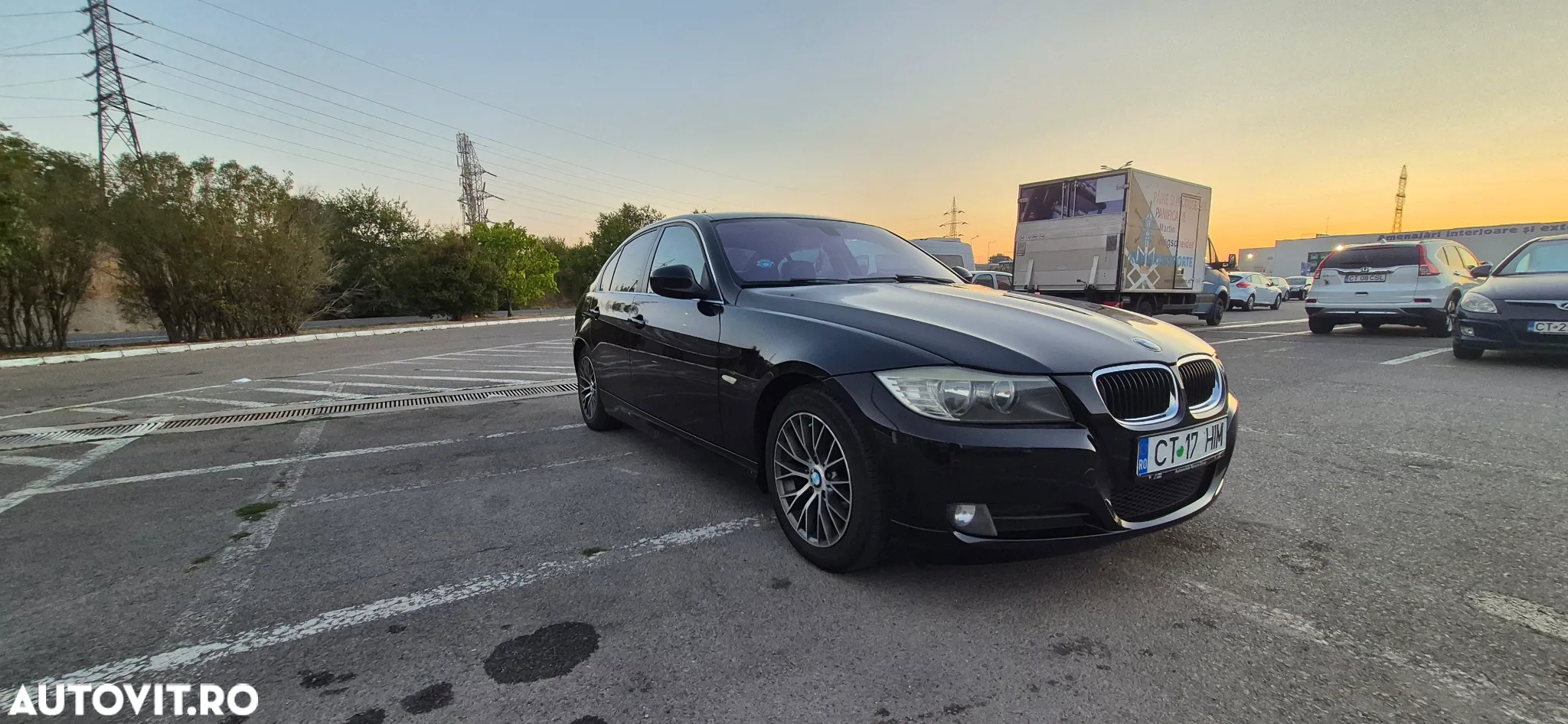 BMW Seria 3 318d - 14