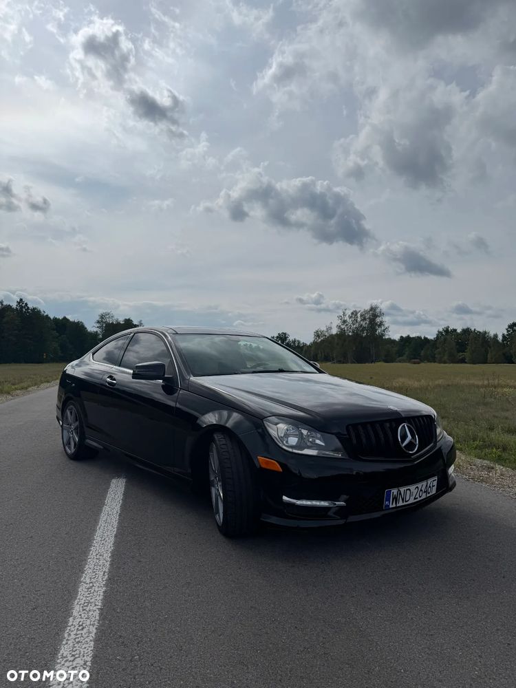 Mercedes-Benz Klasa C 350 Coupe BlueEFFICIENCY 7G-TRONIC Edition 1 - 13
