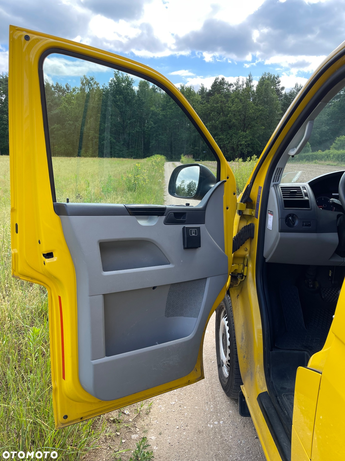 Volkswagen Transporter - 11
