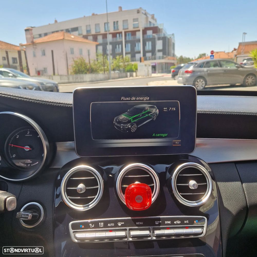 Mercedes-Benz C 300 BlueTEC Hybrid AMG Line - 10