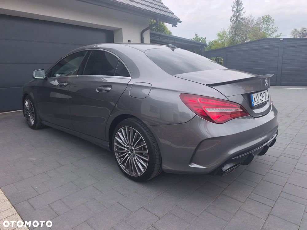 Mercedes-Benz CLA 180 7G-DCT AMG Line - 15