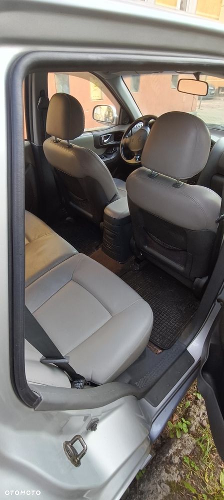 Hyundai Santa Fe - 6