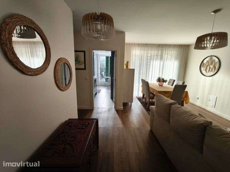 Apartamento/Condomínio com 2 quartos e 1 casa de banho - Grande imagem: 3/10