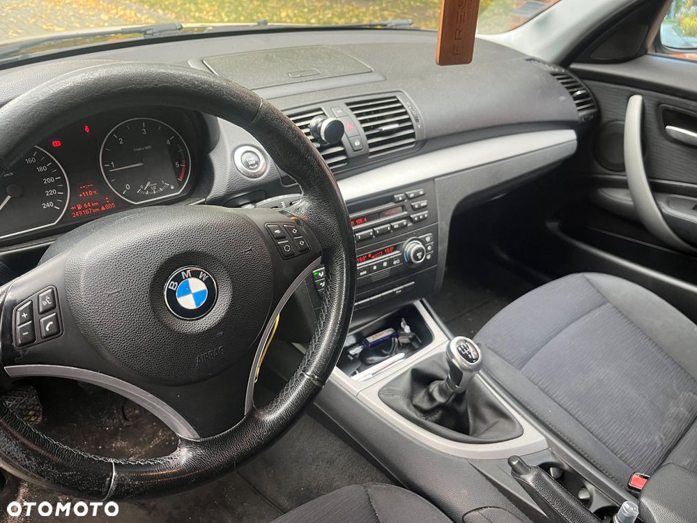 BMW Seria 1 118d - 8