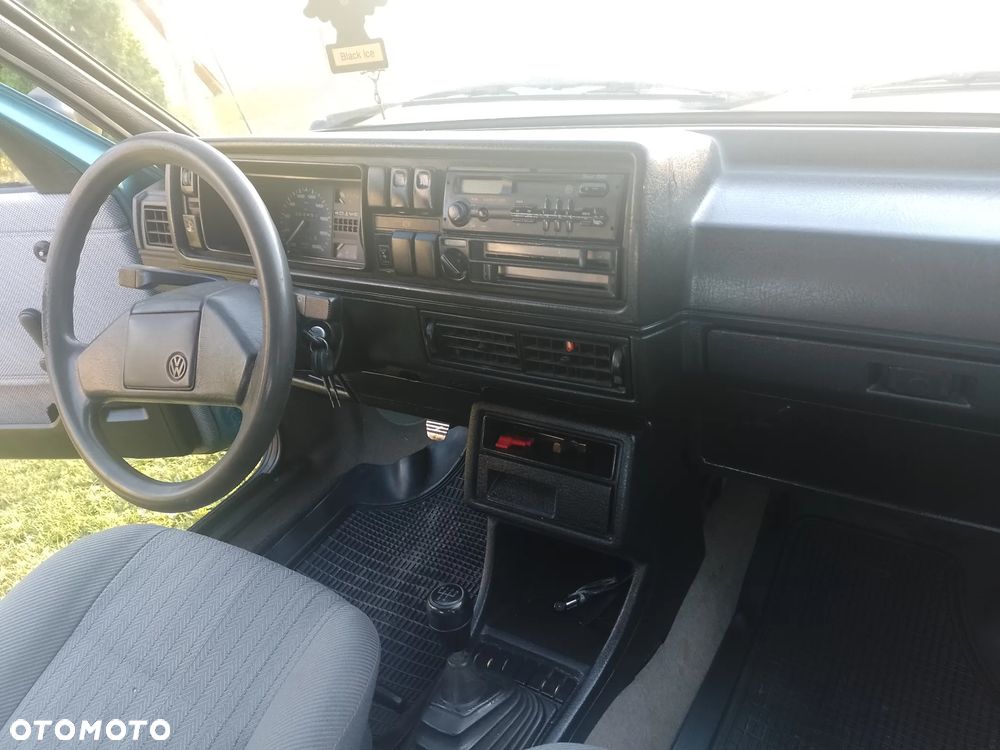 Volkswagen Golf 1.3 - 10
