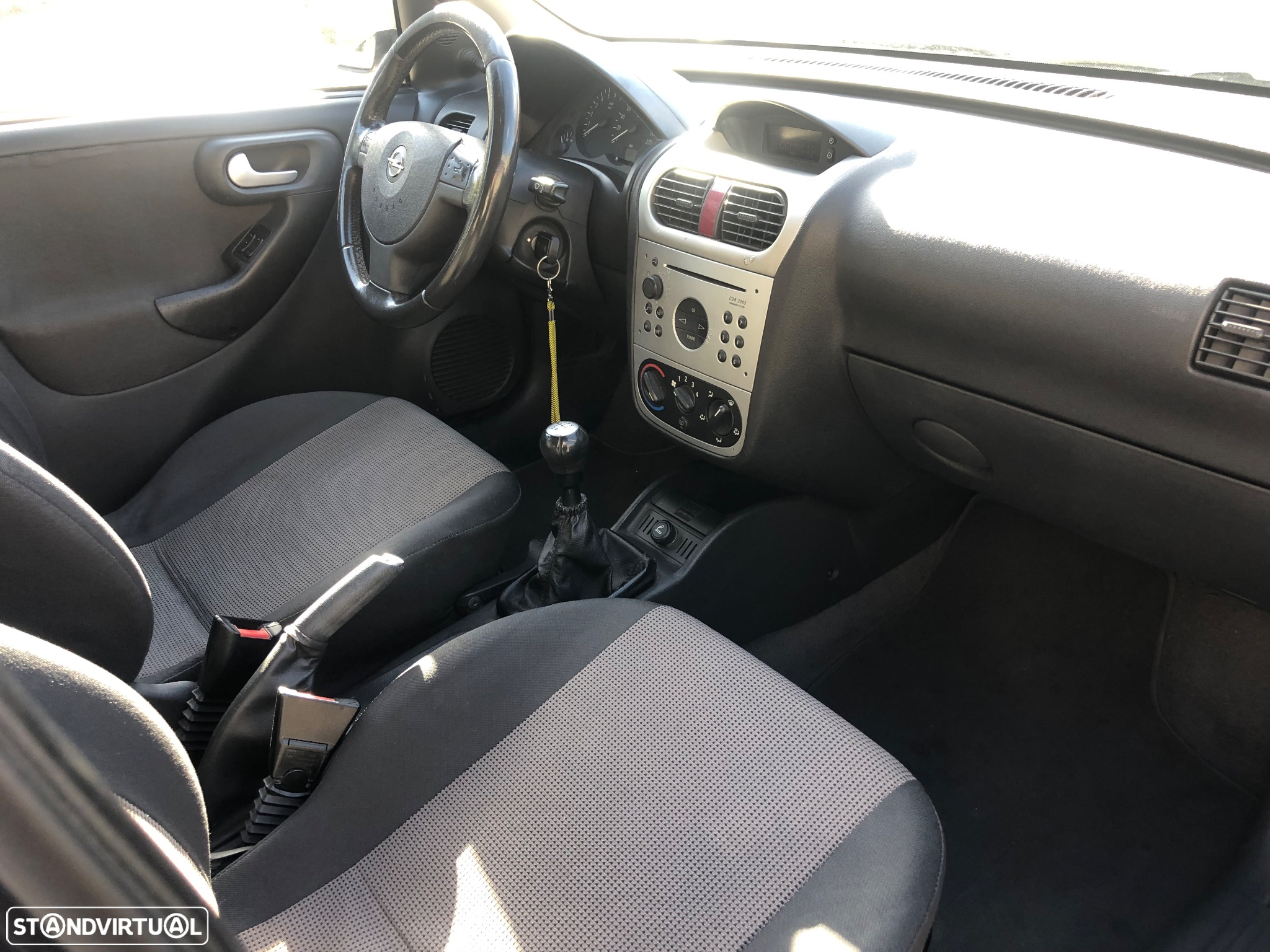Opel Corsa 1.2 16V Elegance - 10