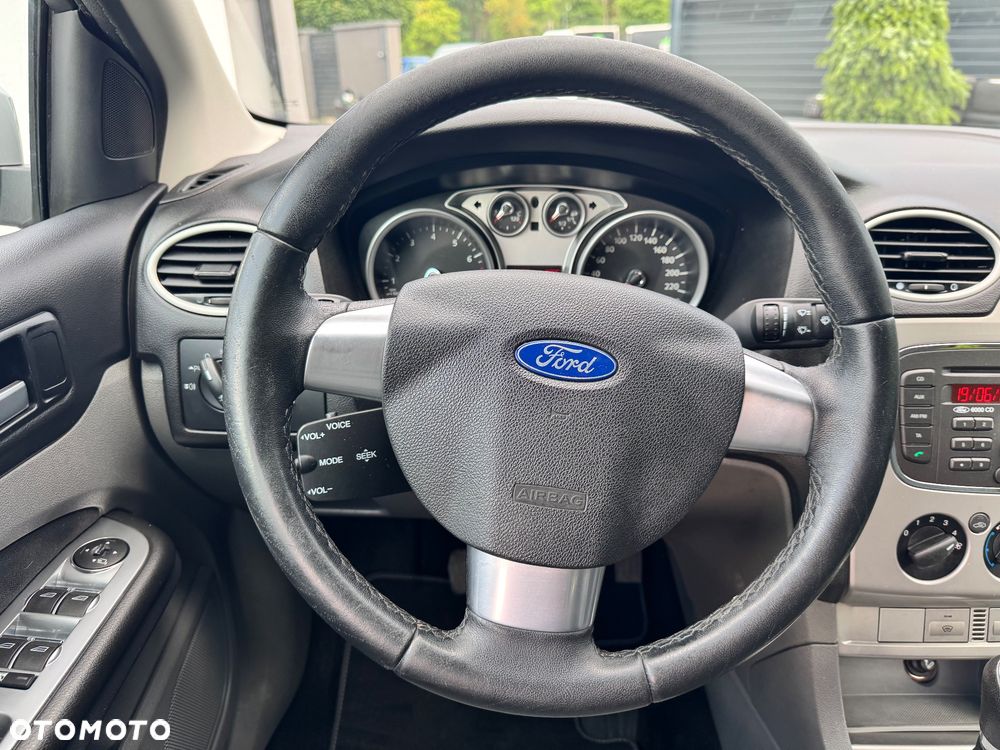 Ford Focus - 22