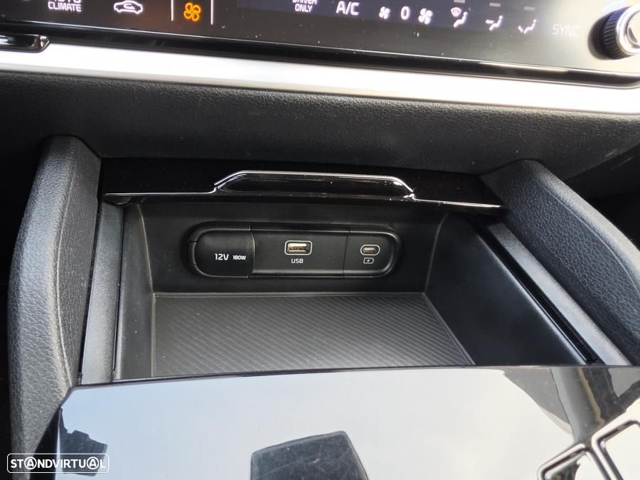 Kia Sportage 1.6 T-GDi PHEV Tech - 36