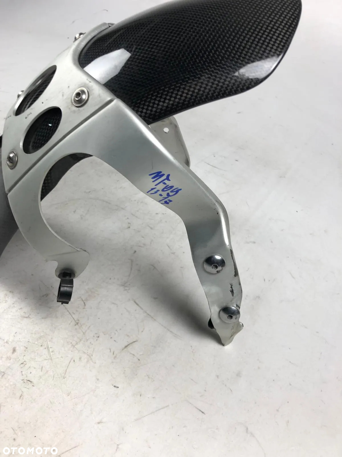 Yamaha MT-09 RN43 17-20 Błotnik Przód Przedni Carbon - 4