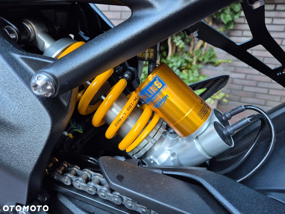 Triumph Speed Triple - 10
