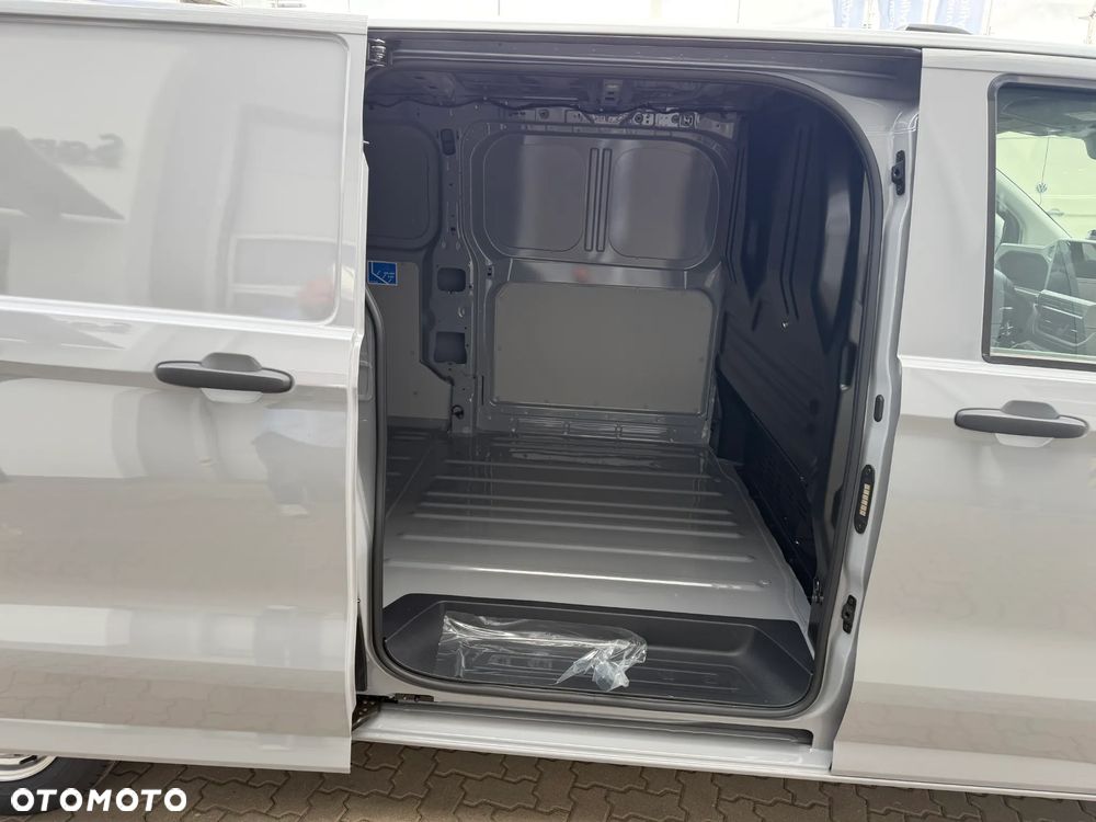 Volkswagen Transporter T7 - 9