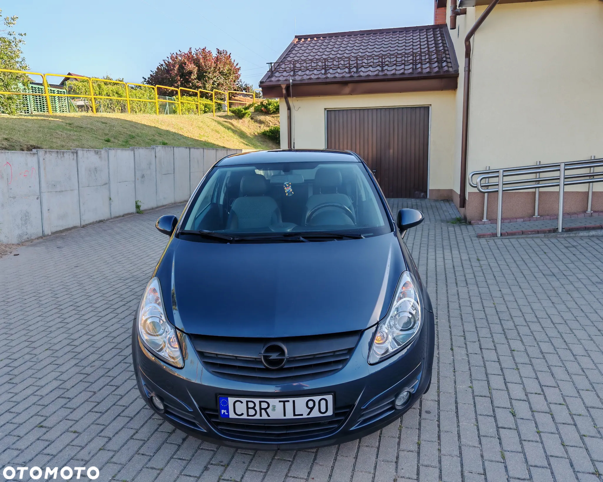 Opel Corsa - 2
