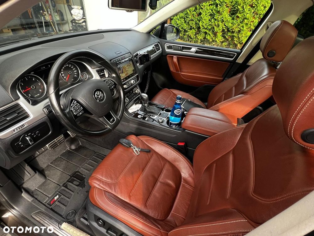 Volkswagen Touareg 3.0 V6 TDI BMT R-Style - 10