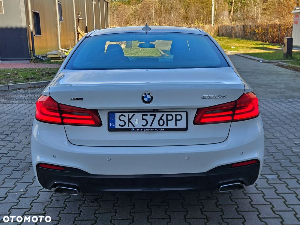 BMW Seria 5 520d xDrive M Sport sport - 30