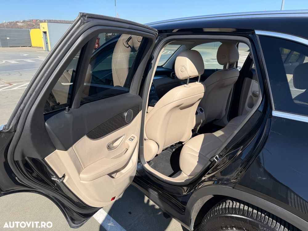 Mercedes-Benz GLC - 11