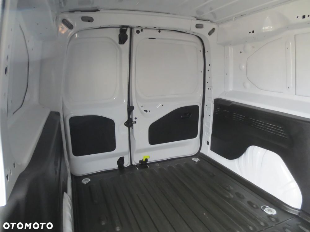 Peugeot PARTNER LONG ORYGINAŁ LAKIER i NISKI PRZEBIEG SALON PL. - 32