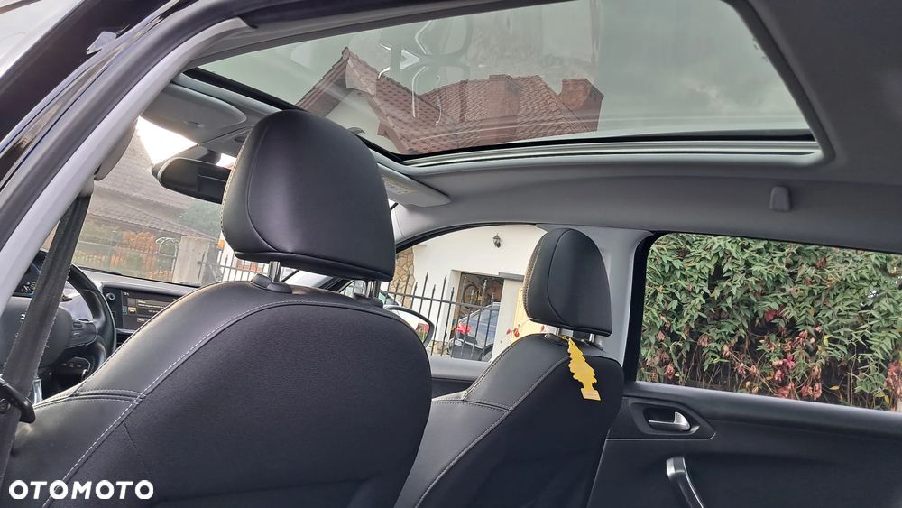 Peugeot 2008 1.6 BlueHDi Allure - 9