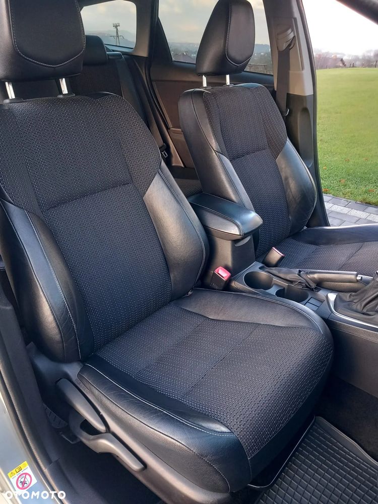 Toyota Auris 1.6 Prestige - 11