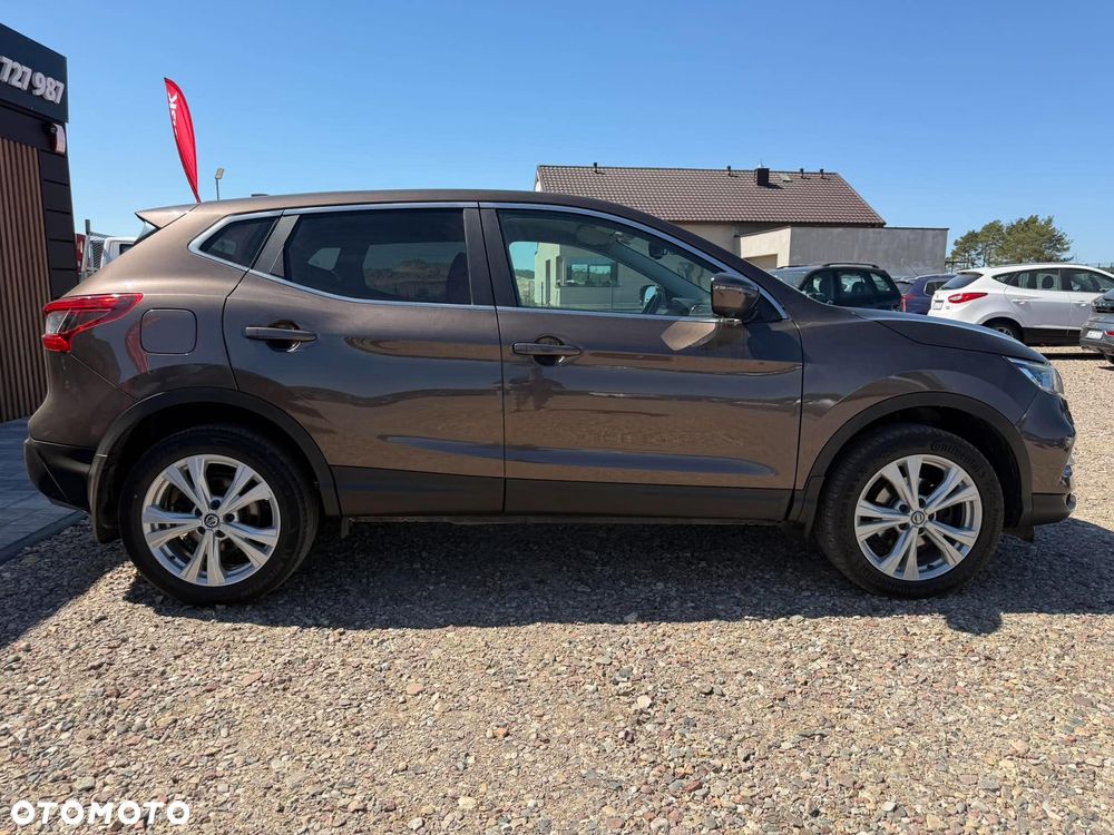 Nissan Qashqai 1.6 dCi Visia S&S - 9