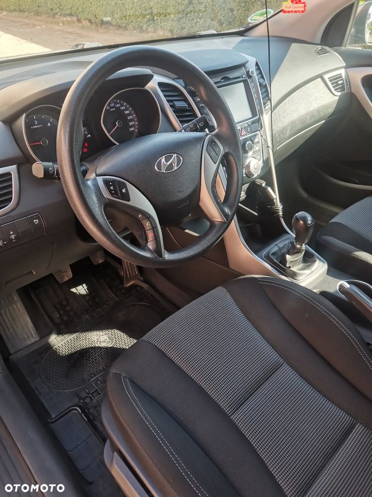 Hyundai i30 i30cw 1.4 CRDi Advantage - 6