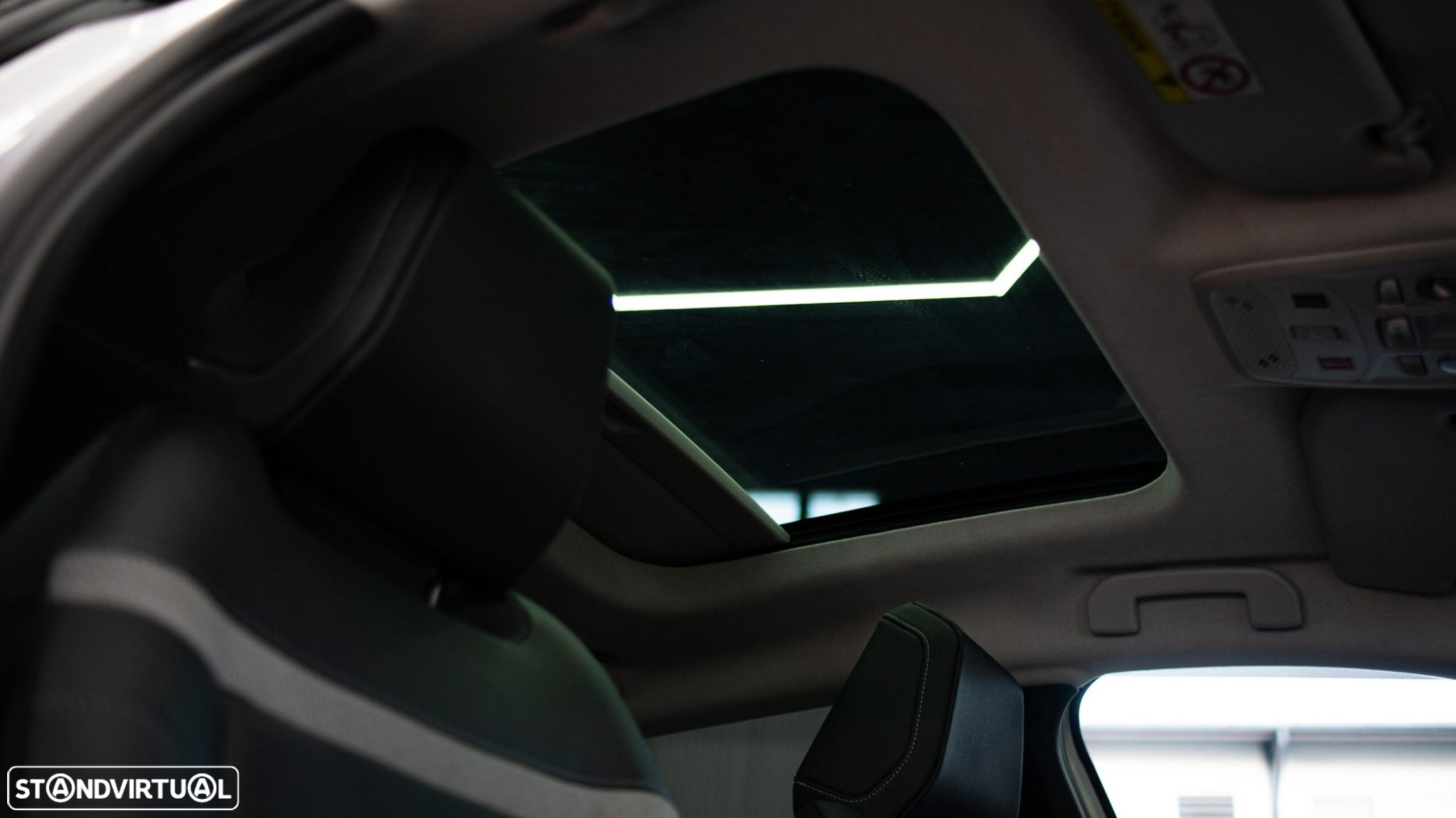 Citroën e-C4 X 50 kWh Shine - 17