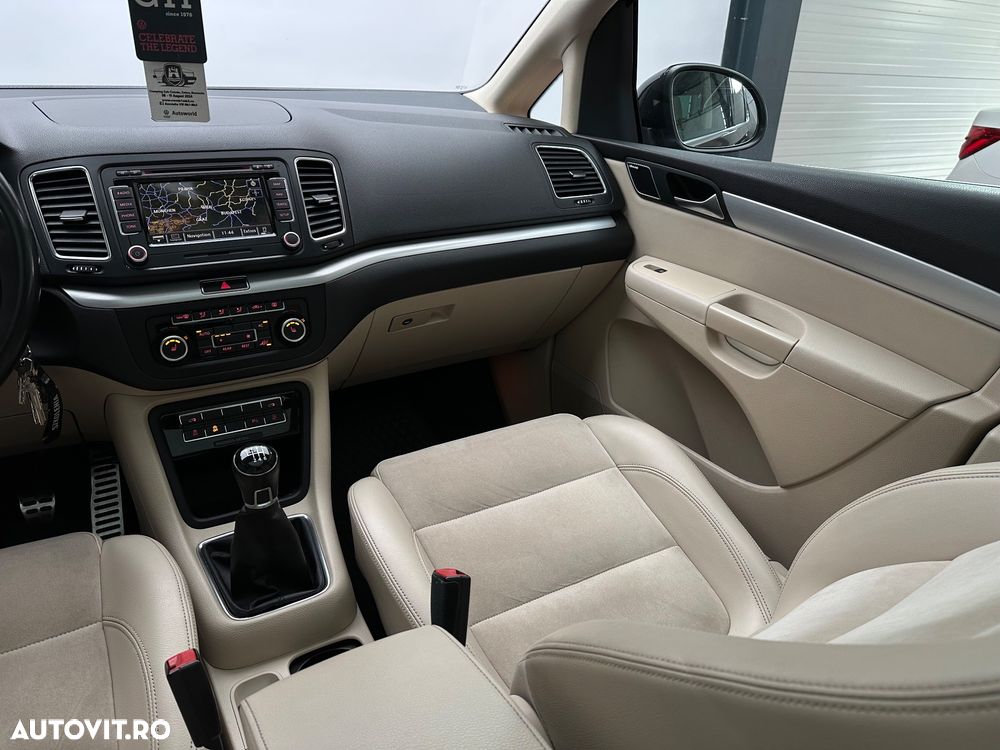 Volkswagen Sharan 2.0 TDI Blue Motion Highline - 28