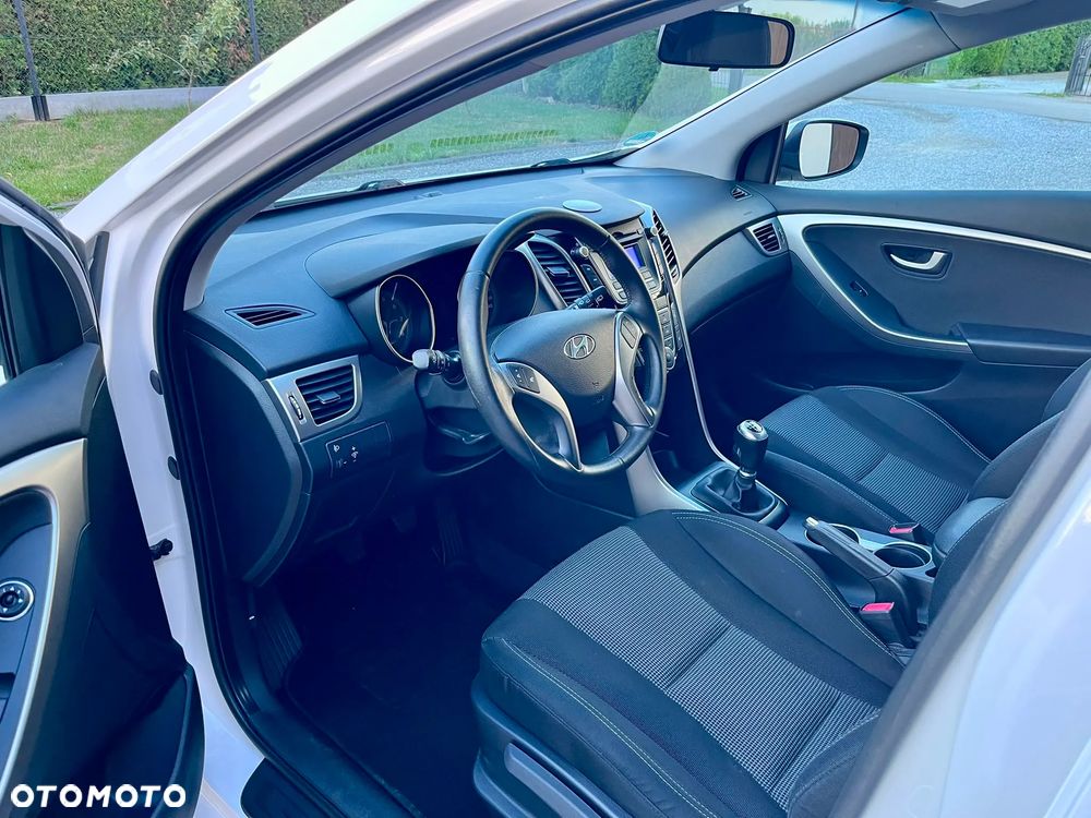 Hyundai i30 1.4 Classic + - 9