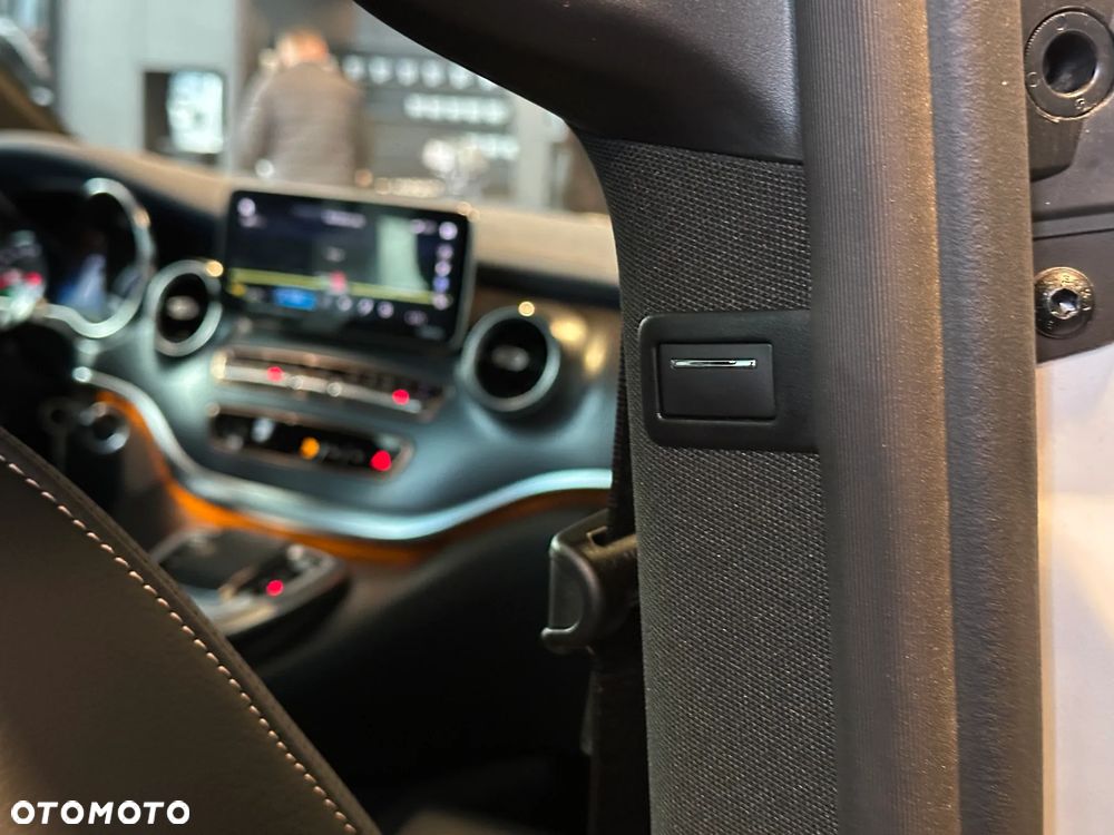 Mercedes-Benz EQV - 21