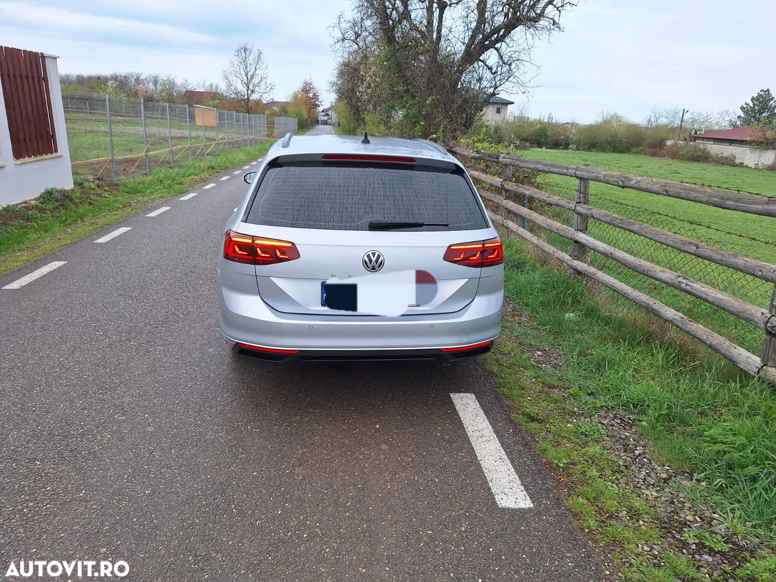 Volkswagen Passat Variant 2.0 TDI DSG Business - 3