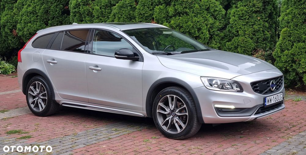 Volvo V60 Cross Country - 2