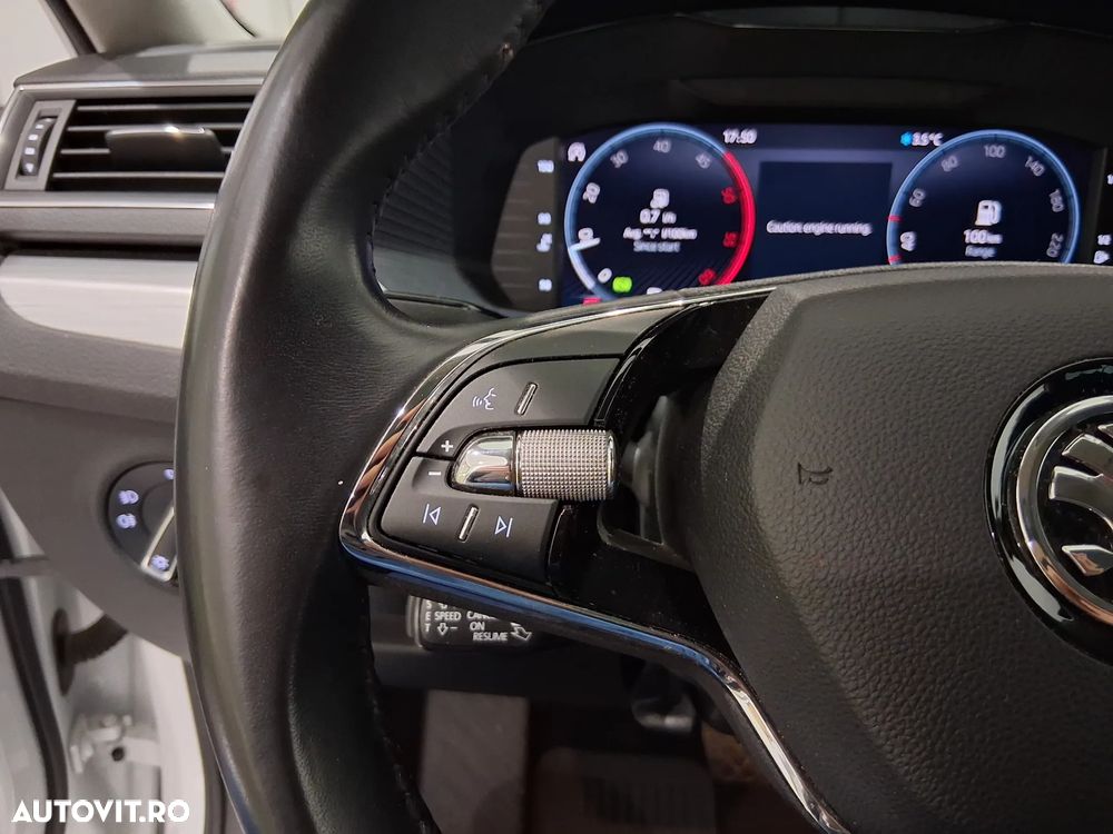 Skoda Superb 2.0 TDI DSG Ambition - 17