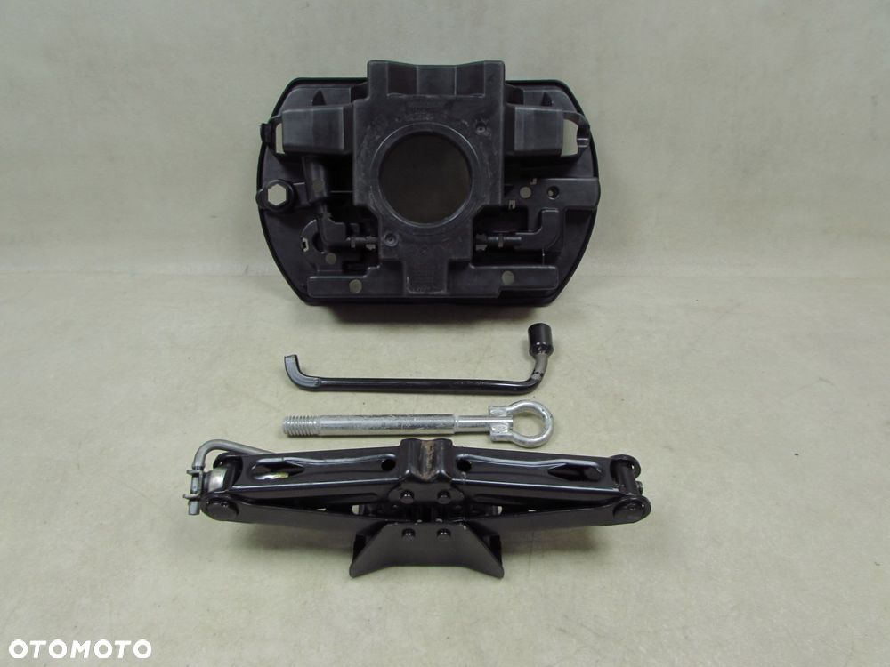 PEUGEOT 308 II T9 13-17 WKLAD KOLA ZAPASOWEGO LEWAREK ZESTAW 9805820580 - 3