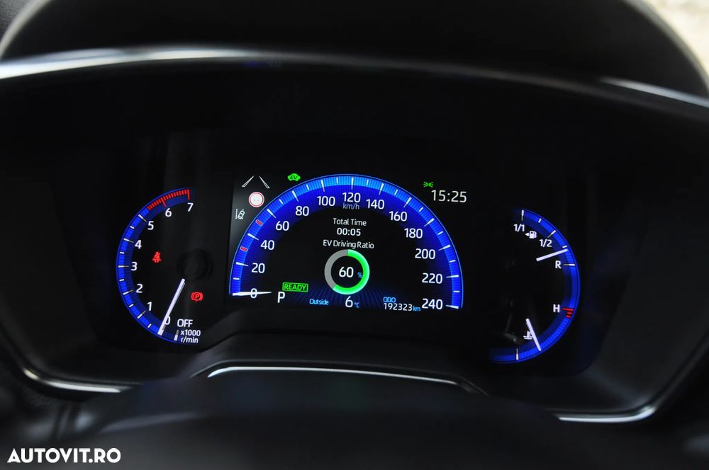 Toyota Corolla 1.8 Hybrid Touring Sports Business Edition - 25