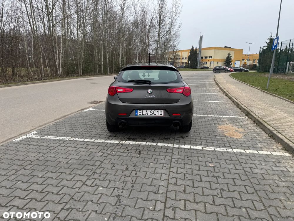 Alfa Romeo Giulietta - 4