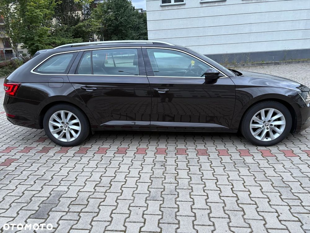 Skoda Superb 1.5 TSI Ambition - 11