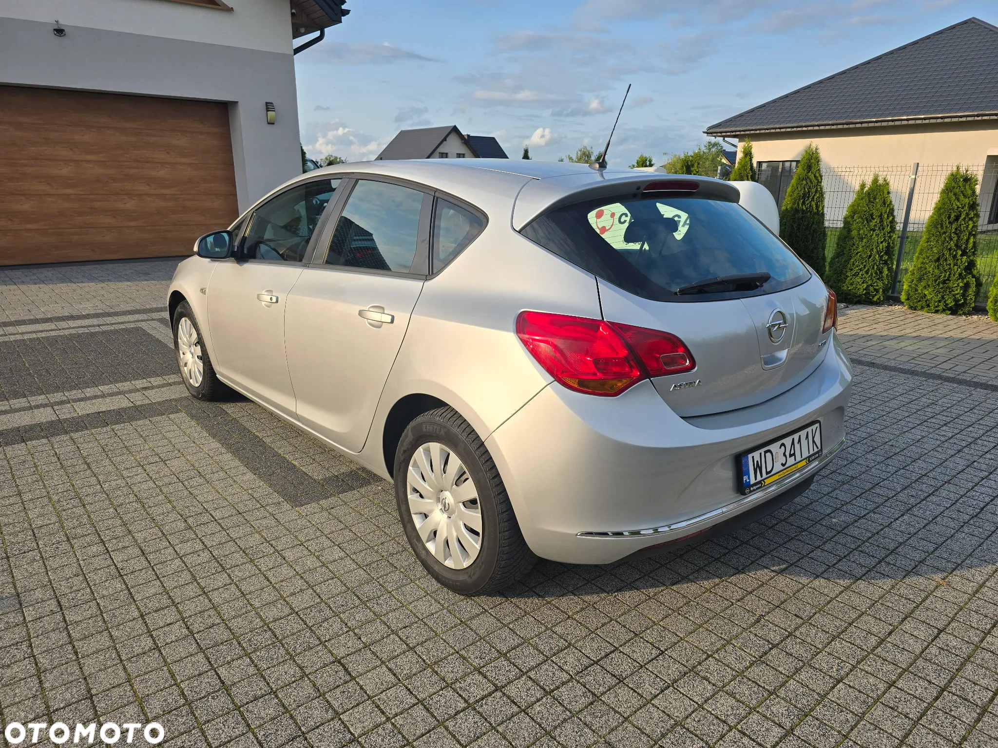 Opel Astra IV 1.6 CDTI Enjoy - 2