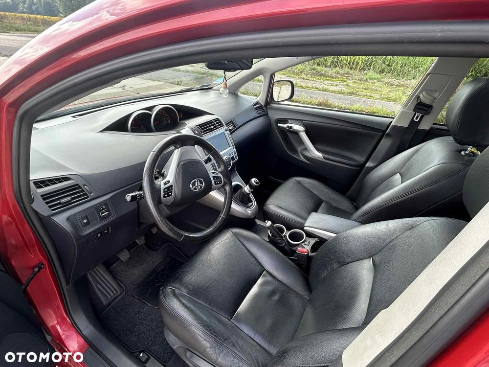 Toyota Verso 2.0 D-4D 2010 7os - 4
