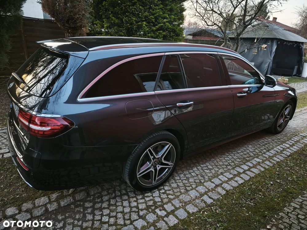 Mercedes-Benz Klasa E - 9